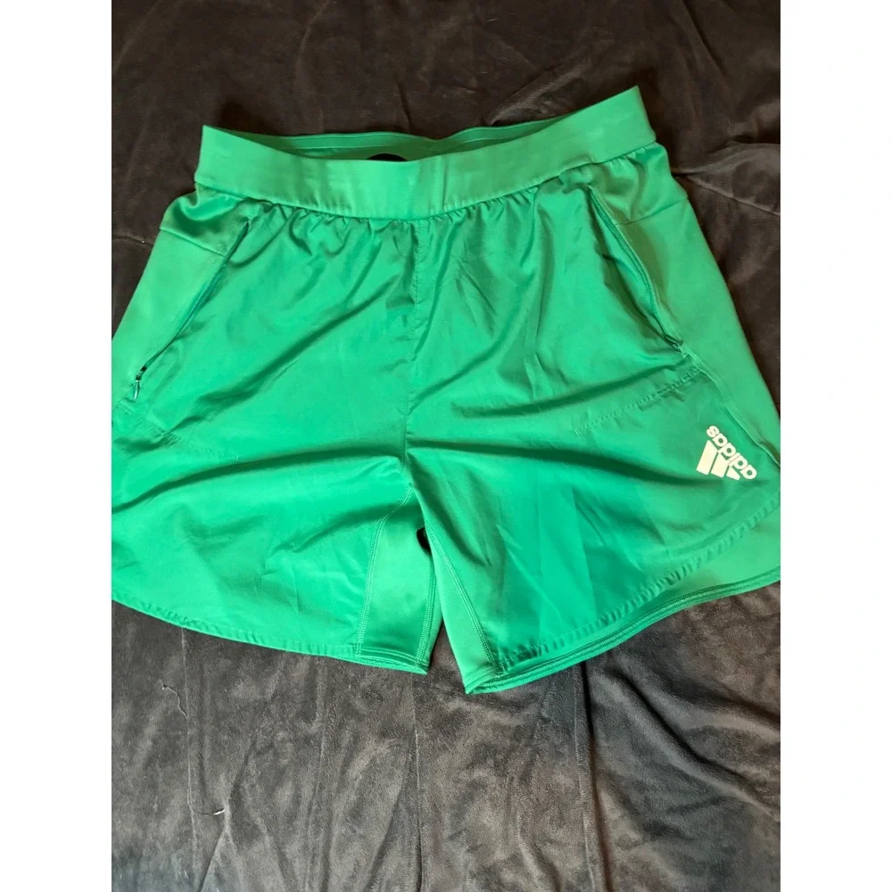 Adidas Aeroready Mens Athletic Shorts Green Zipper Pockets RN 88387